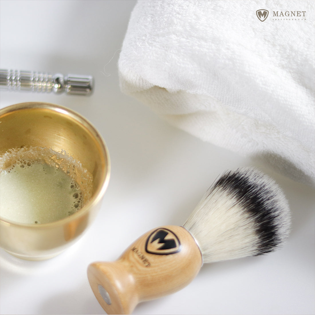 SILSTAR MAGNET Magnetic Shaving Brush for Face and Beard