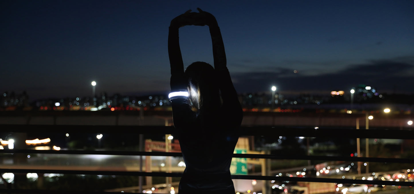 BOIDA LED Reflecterende band | Klein (armbreedte) | Hoge zichtbaarheid tijdens het hardlopen, fietsen, kamperen, wandelen en fietsen | USB oplaadbaar | Veiliger dan een reflecterend vest | - House of K