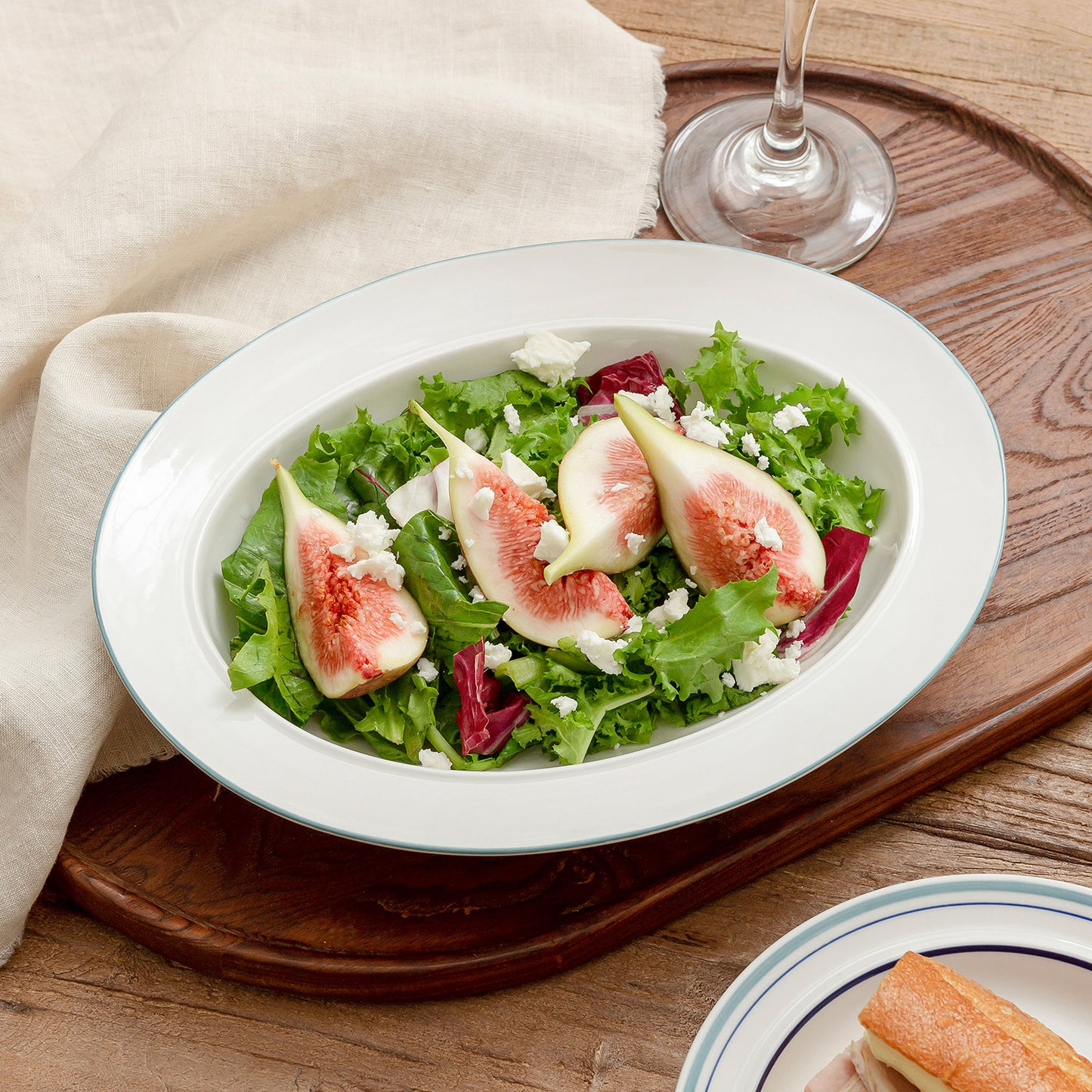 Retro Line Oval Pasta Bord 25cm Ssueim