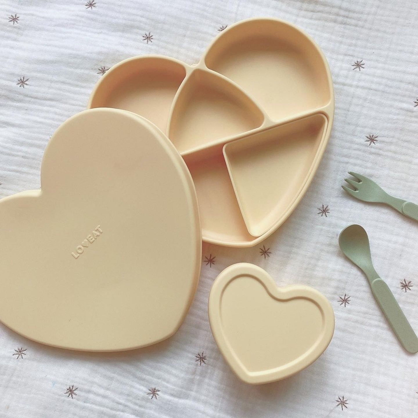 Loveat Heart Suction Plate with Inner plate & Lid